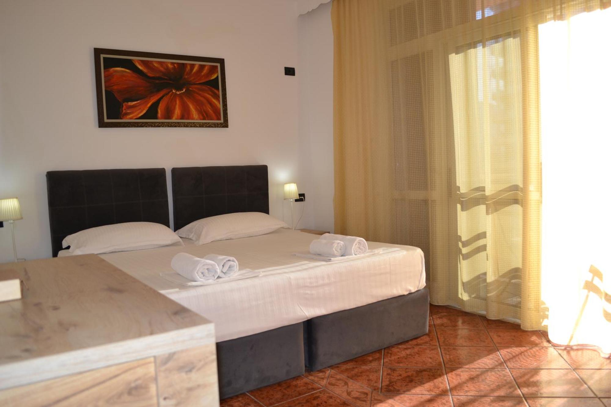 & Harbour At The Door 2 Bedrooms Partial Seaview Apartament